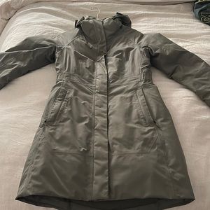 The North Face green feather down parka size small